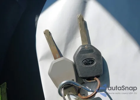 2012 Subaru Legacy 2.5I Premium из США, поврежденный, VIN 4S3BMBC68C3014417